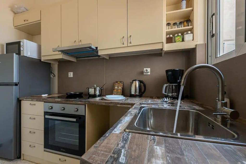 Kerameikos 2 Bedroom Apartment Athens